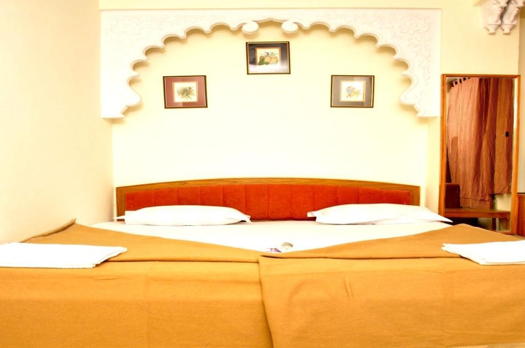 Kiran Palace 호텔 우다이푸르 객실 사진